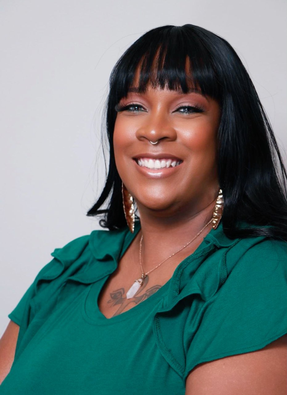 Profile Pic of Luciana